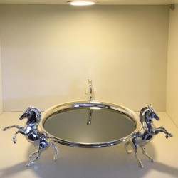 3 Atlı Gümüş Tepsi